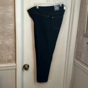 Van Heusen Pull On Slim Fit Jeans Size 16 NWT